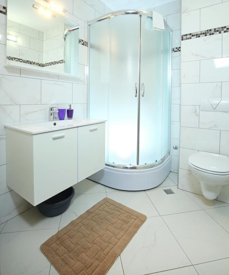 Apartments Nemira Exclusive أوميس المظهر الخارجي الصورة